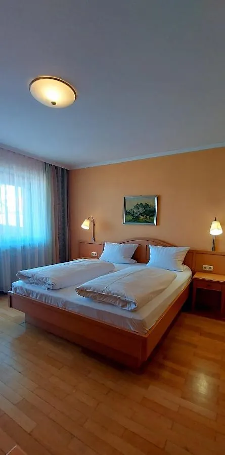 Hotel Hotel-Restaurant Kreuzhuber Neuburg am Inn