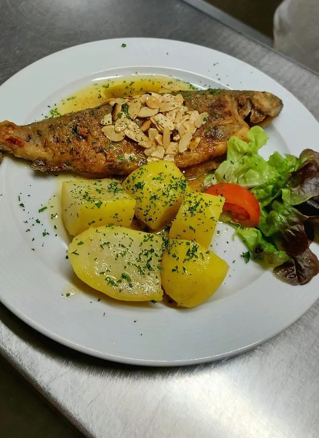 ** Hotel Hotel-Restaurant Kreuzhuber Neuburg am Inn Germany
