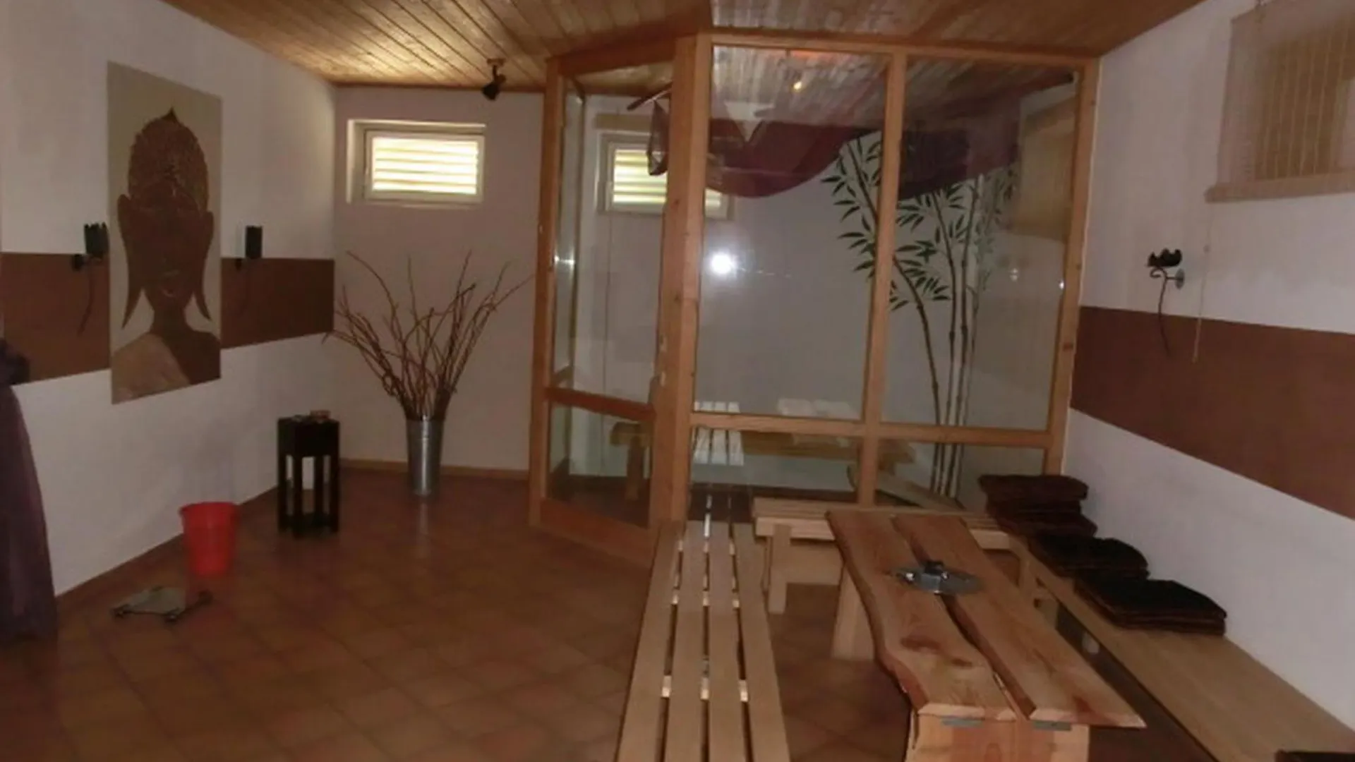Hotel-Restaurant Kreuzhuber Neuburg am Inn 2*,  Germany